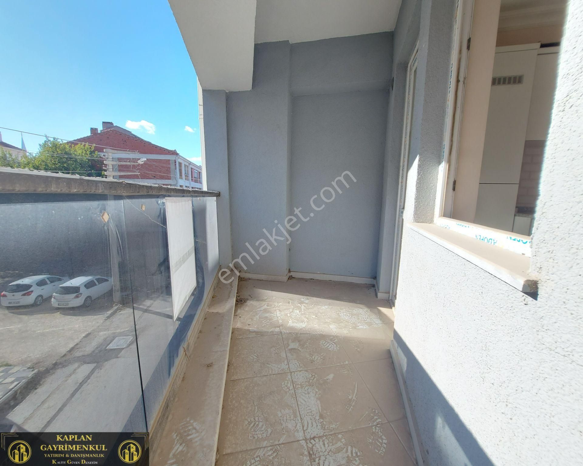 🏡 Kaplan Gayrimenkul’den Zafer Mah. Derman Cad. Yakını 2+1 90 M² Satılık Arakat Daire - Görsel 5