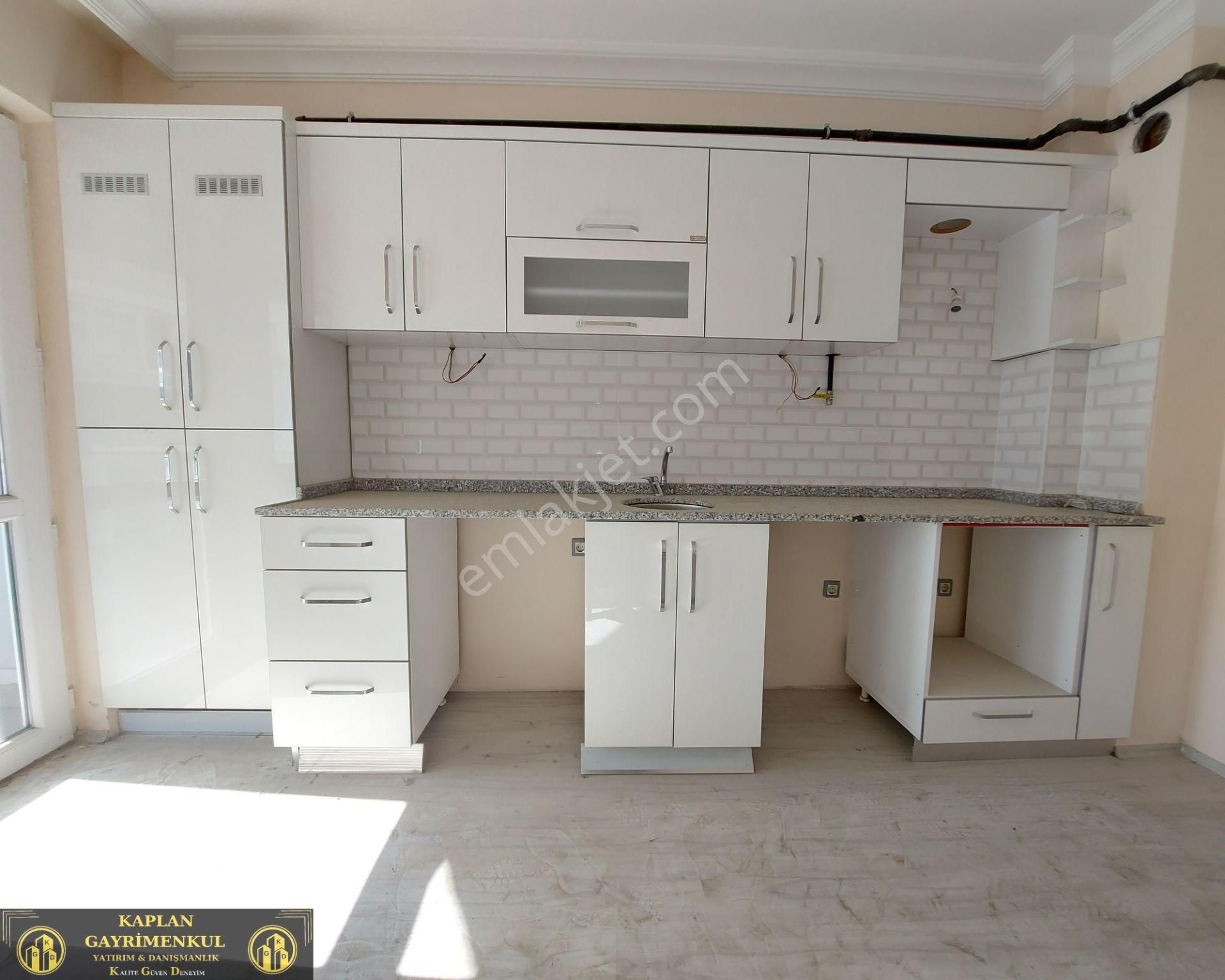 🏡 Kaplan Gayrimenkul’den Zafer Mah. Derman Cad. Yakını 2+1 90 M² Satılık Arakat Daire - Görsel 3