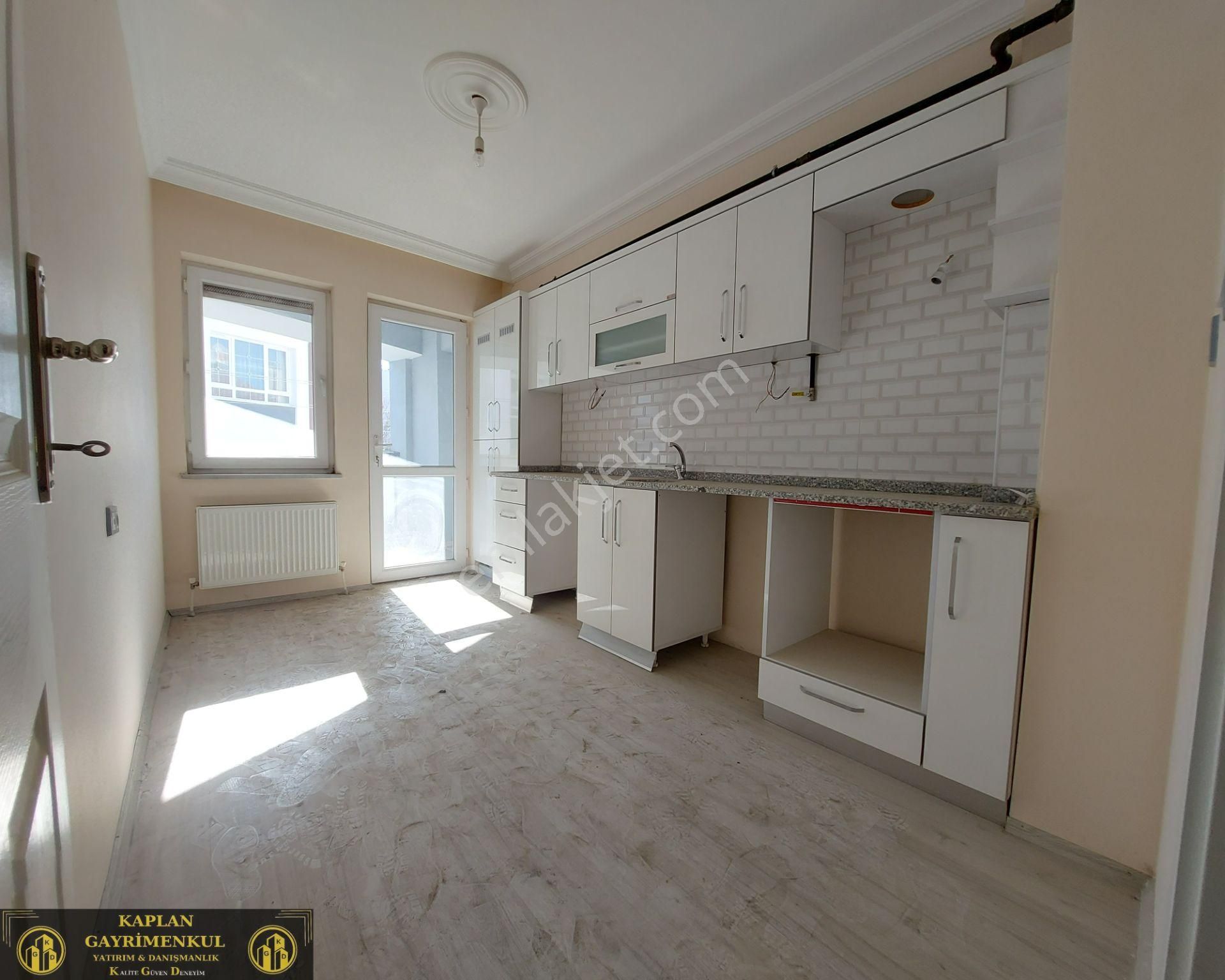🏡 Kaplan Gayrimenkul’den Zafer Mah. Derman Cad. Yakını 2+1 90 M² Satılık Arakat Daire - Görsel 2