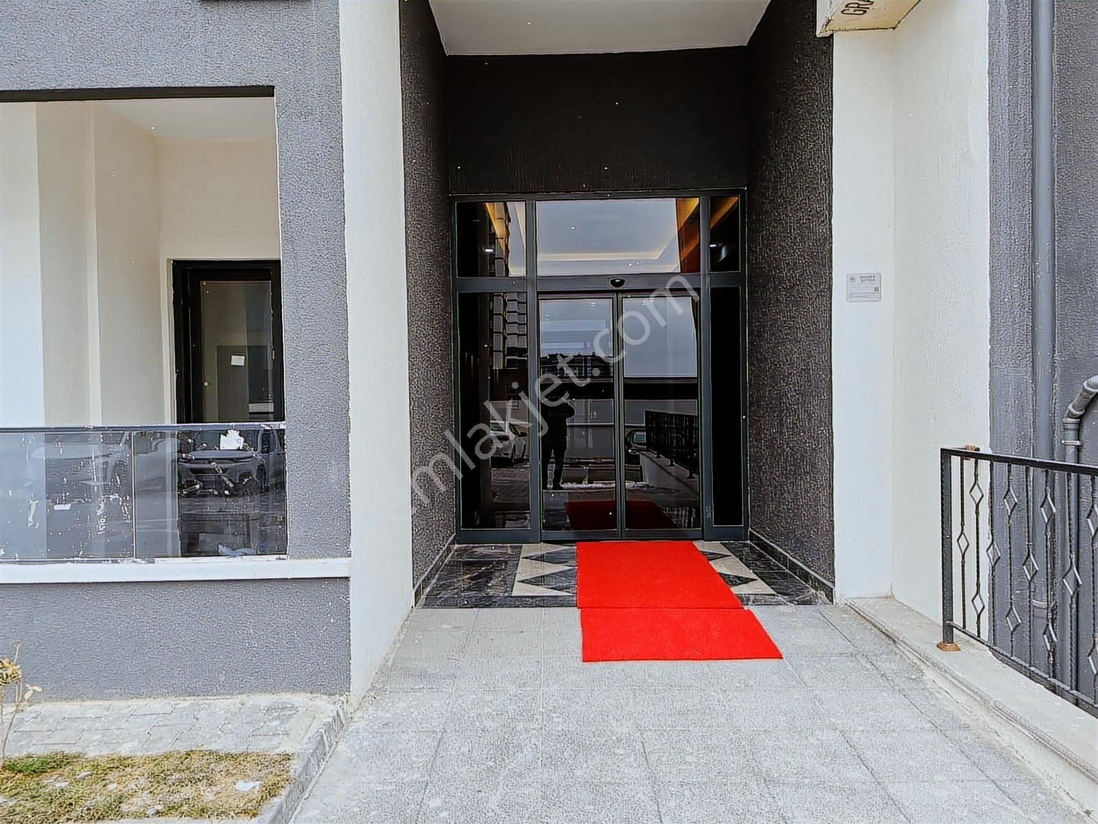 Susuz'da Panoramik Manzaralı Sıfır 4,5+1 Satılık Daire - Görsel 28