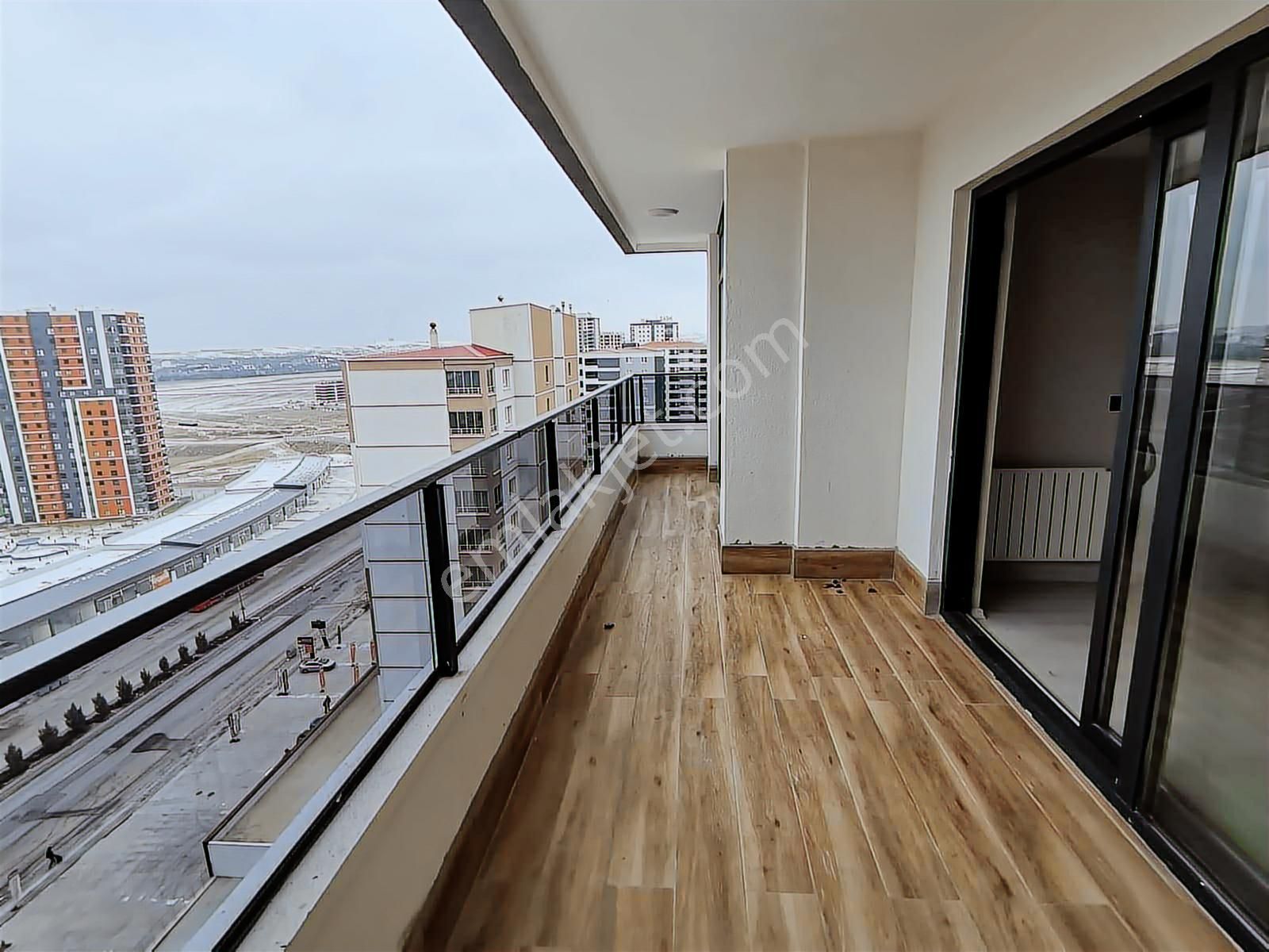 Susuz'da Panoramik Manzaralı Sıfır 4,5+1 Satılık Daire - Görsel 23