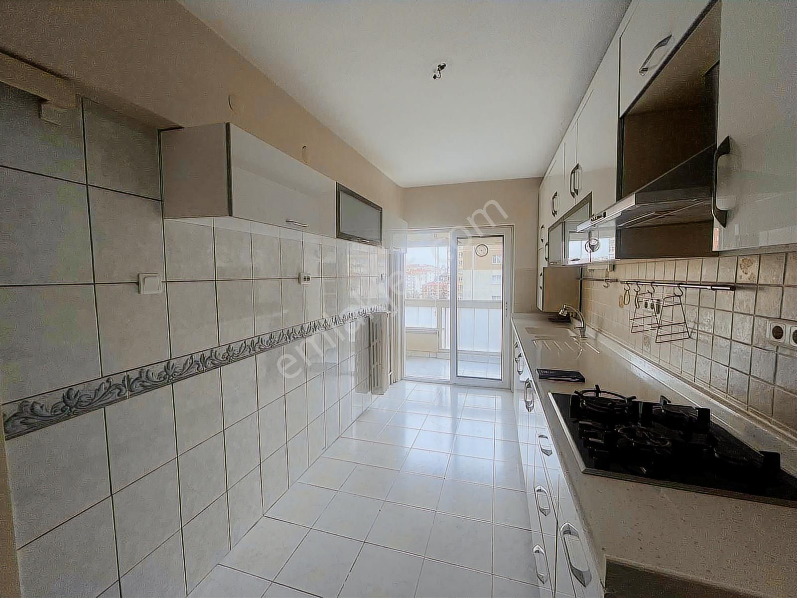 Metroya Onkoloji Hastanesine Yakın Satılık 3+1 Diare - Görsel 9