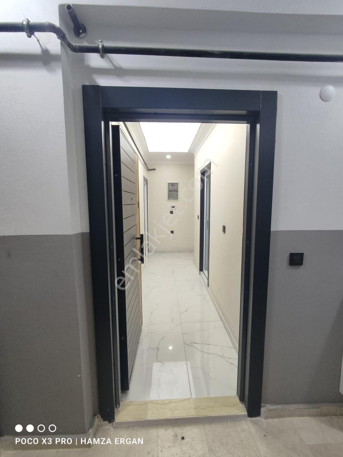 1.79 Krediyle Arnavutköy Nenehatunda Sitede Satılık 4+2 Çatı Kat Dubleks Daire