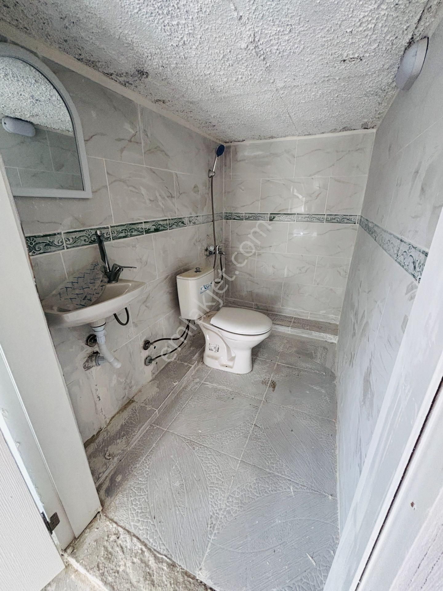 İzmir Seferihisar Ürkmez'de Bahçeli Ayrı Mutfak Masrafsız 2+1 Satılık Daire - Görsel 19