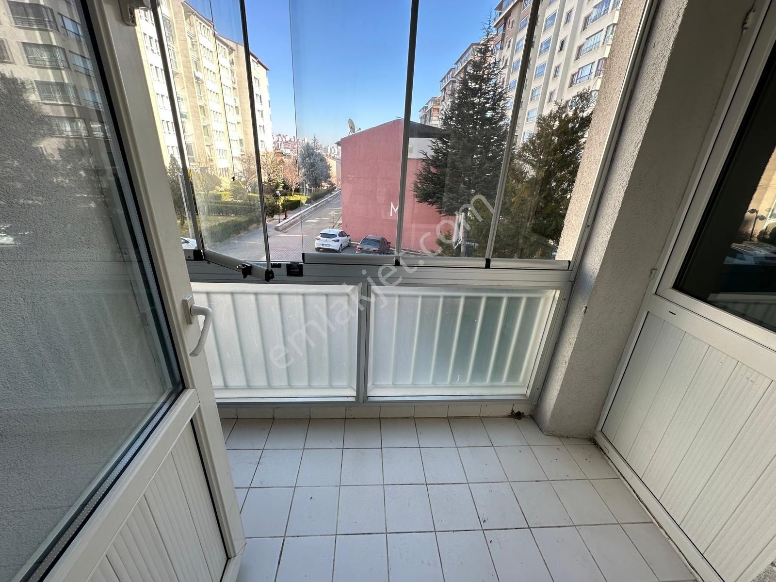 Yenimahalle Serhat Mah. Fazilet Sitesinde 3+1 Satılık Daire - Görsel 19