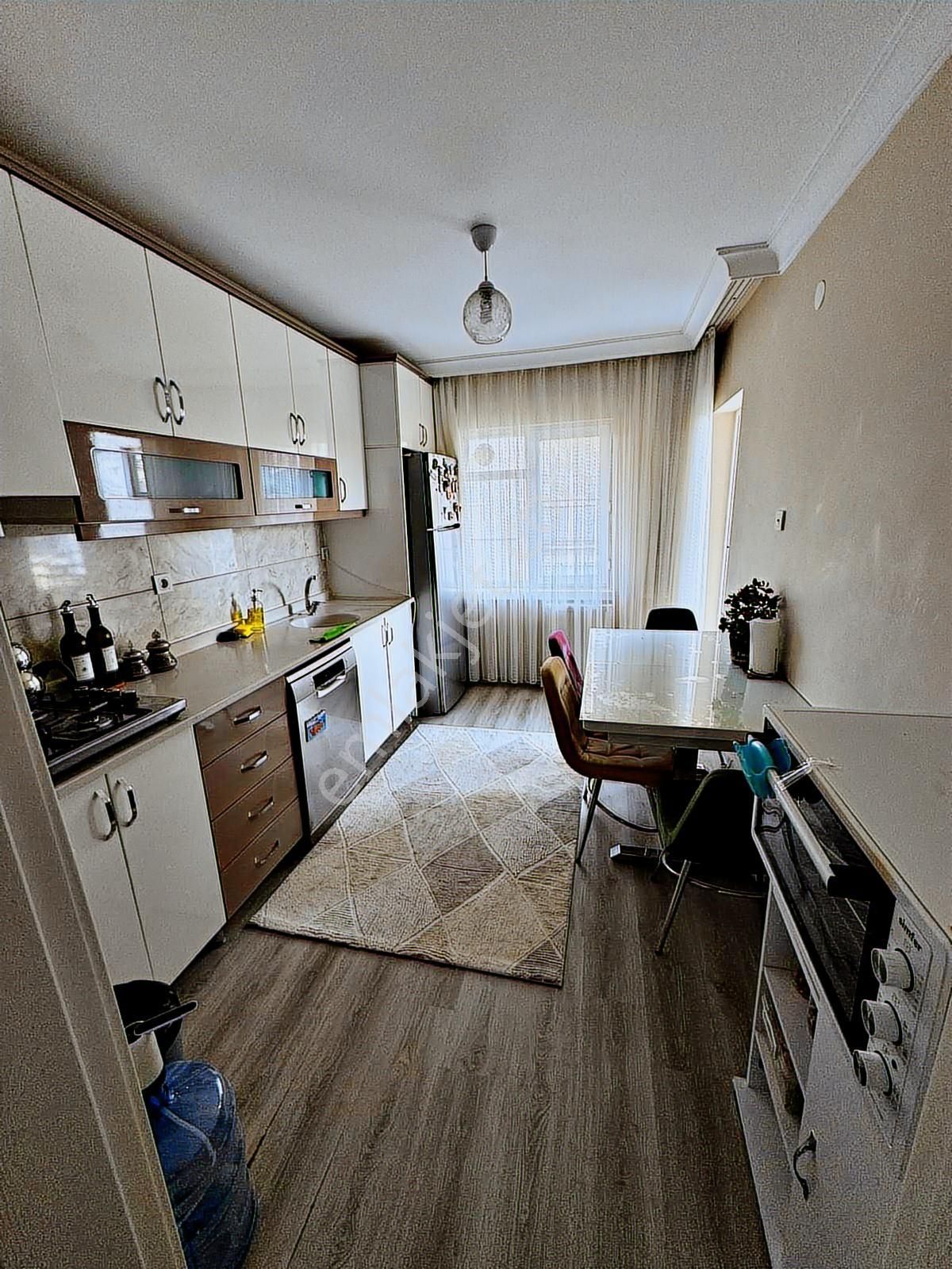 Batıkentte Ful Yapılı Geniş Ferah 3+1 Kiralık Diare - Görsel 12