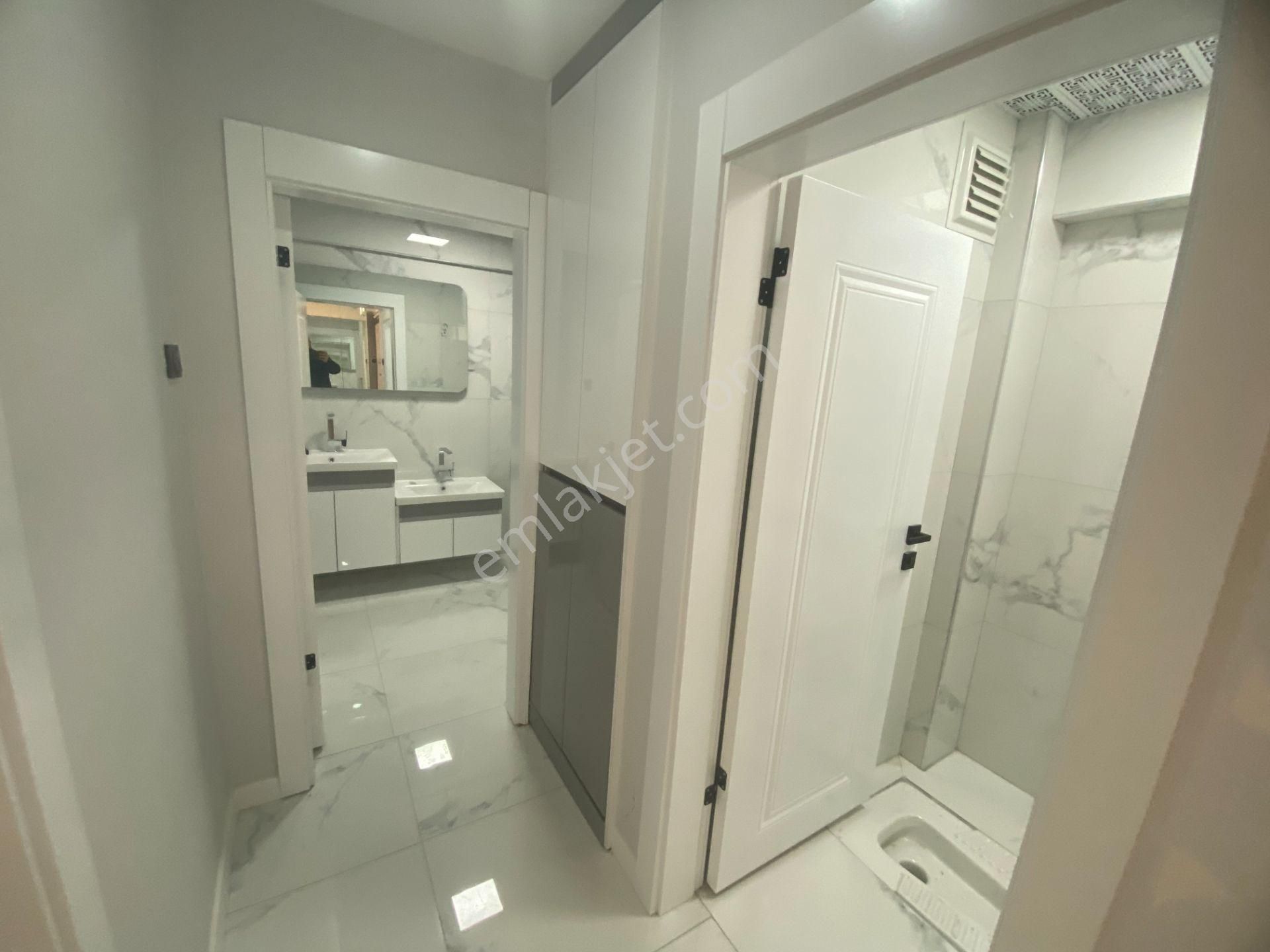 Umut 19 Dan Elvan Mah. Geniş Lüks Yapılı 3+1 Satılık Daire! - Görsel 33