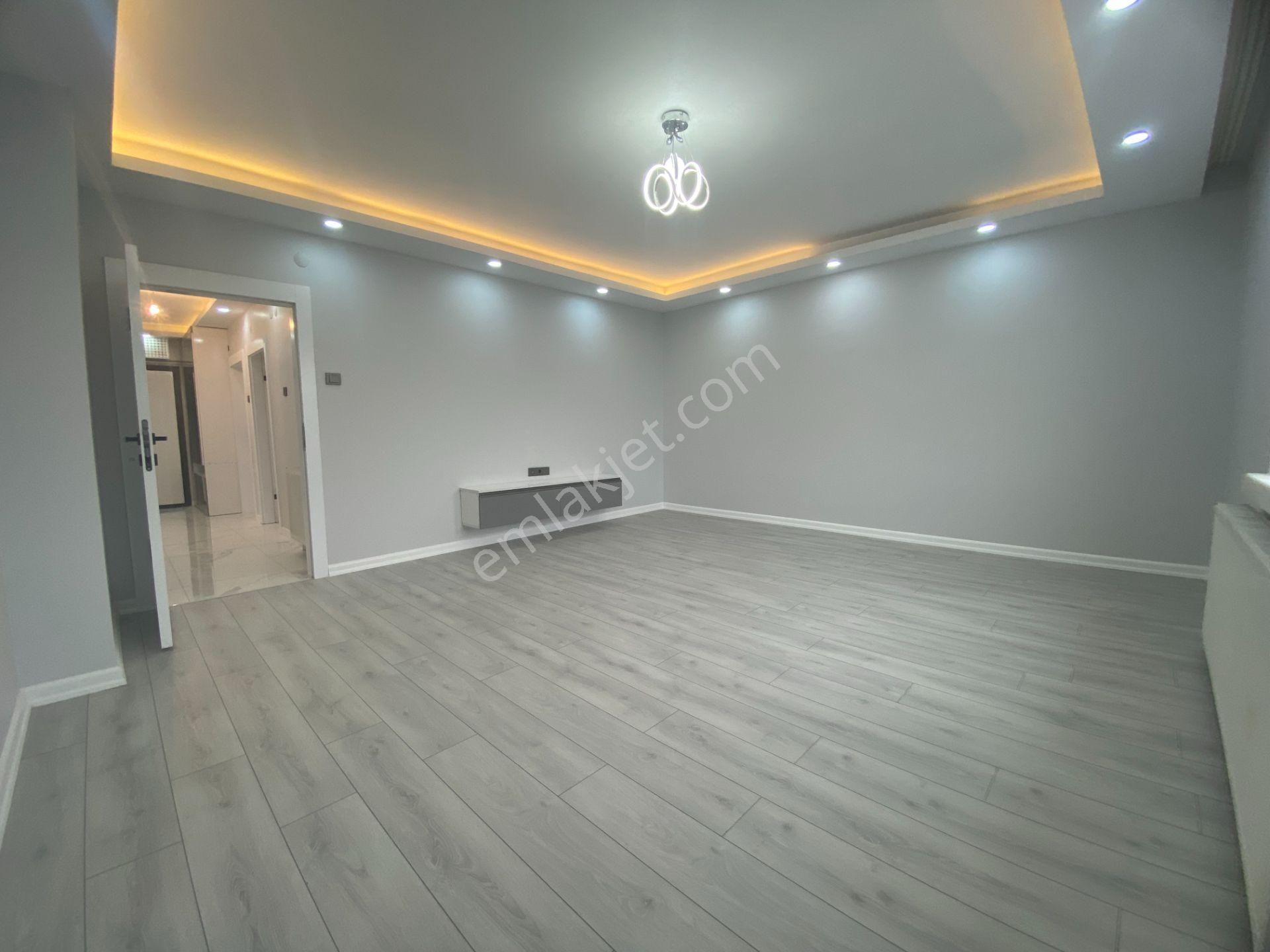 Umut 19 Dan Elvan Mah. Geniş Lüks Yapılı 3+1 Satılık Daire! - Görsel 4