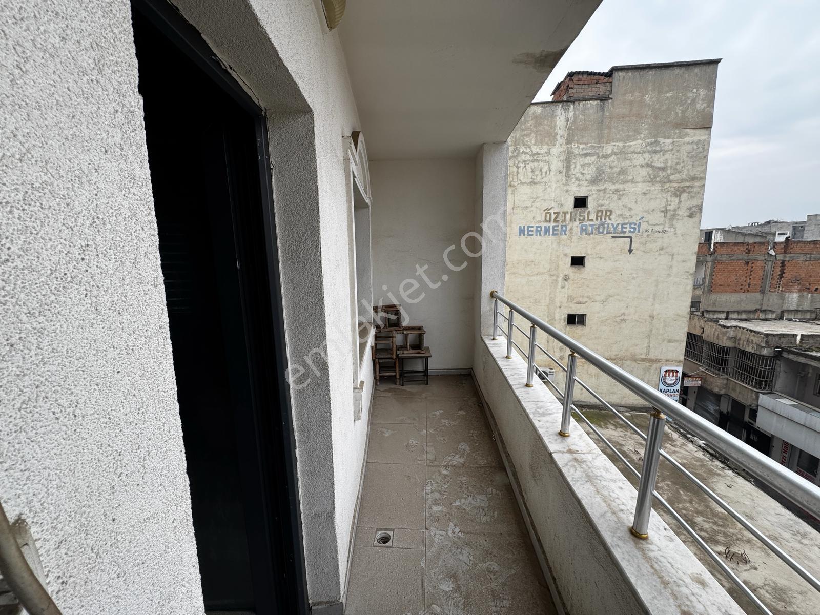 Emlak 72 Den Öz Yaşam Plaza'da Eşyalı Kiralık 1+1 Daire( Ofis) - Görsel 12