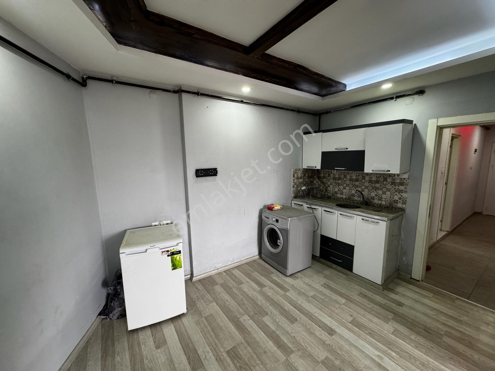 Emlak 72 Den Öz Yaşam Plaza'da Eşyalı Kiralık 1+1 Daire( Ofis) - Görsel 5