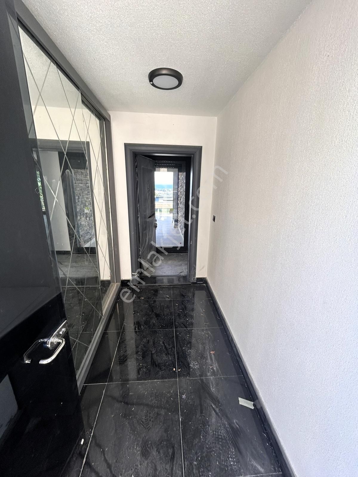 Kuşadası Karaova Da Müstakil 4+1 Deniz Manzaralı Satılık Villa - Görsel 10