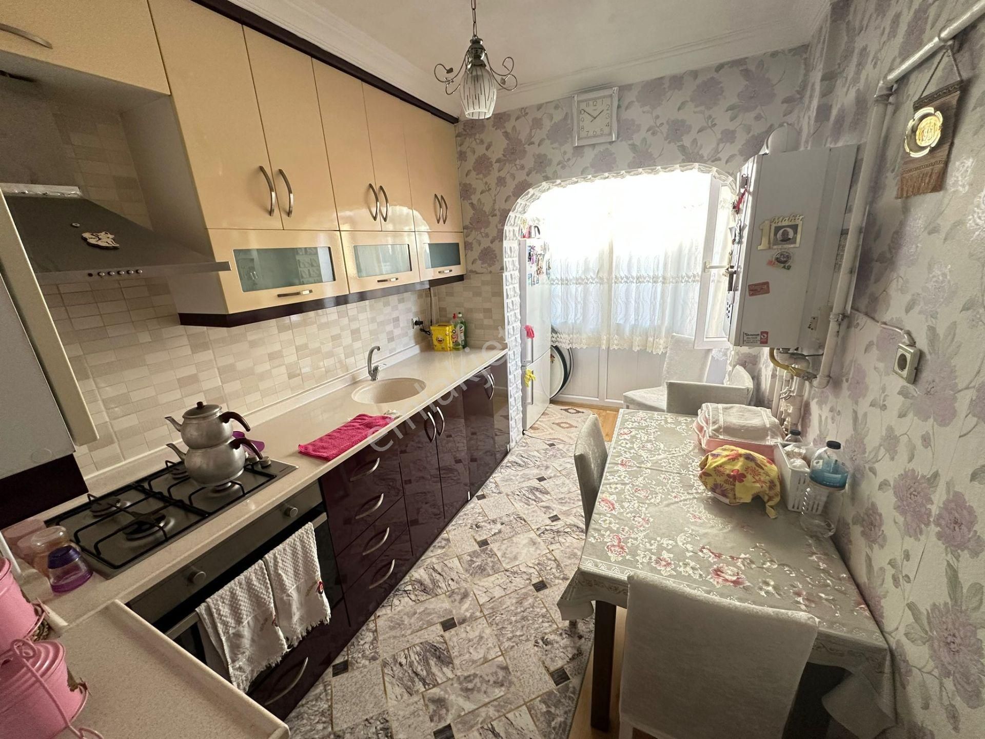 Sincan Plevnede 3+1 Katta Yapılı Mükemmel Konumda Daire - Görsel 2