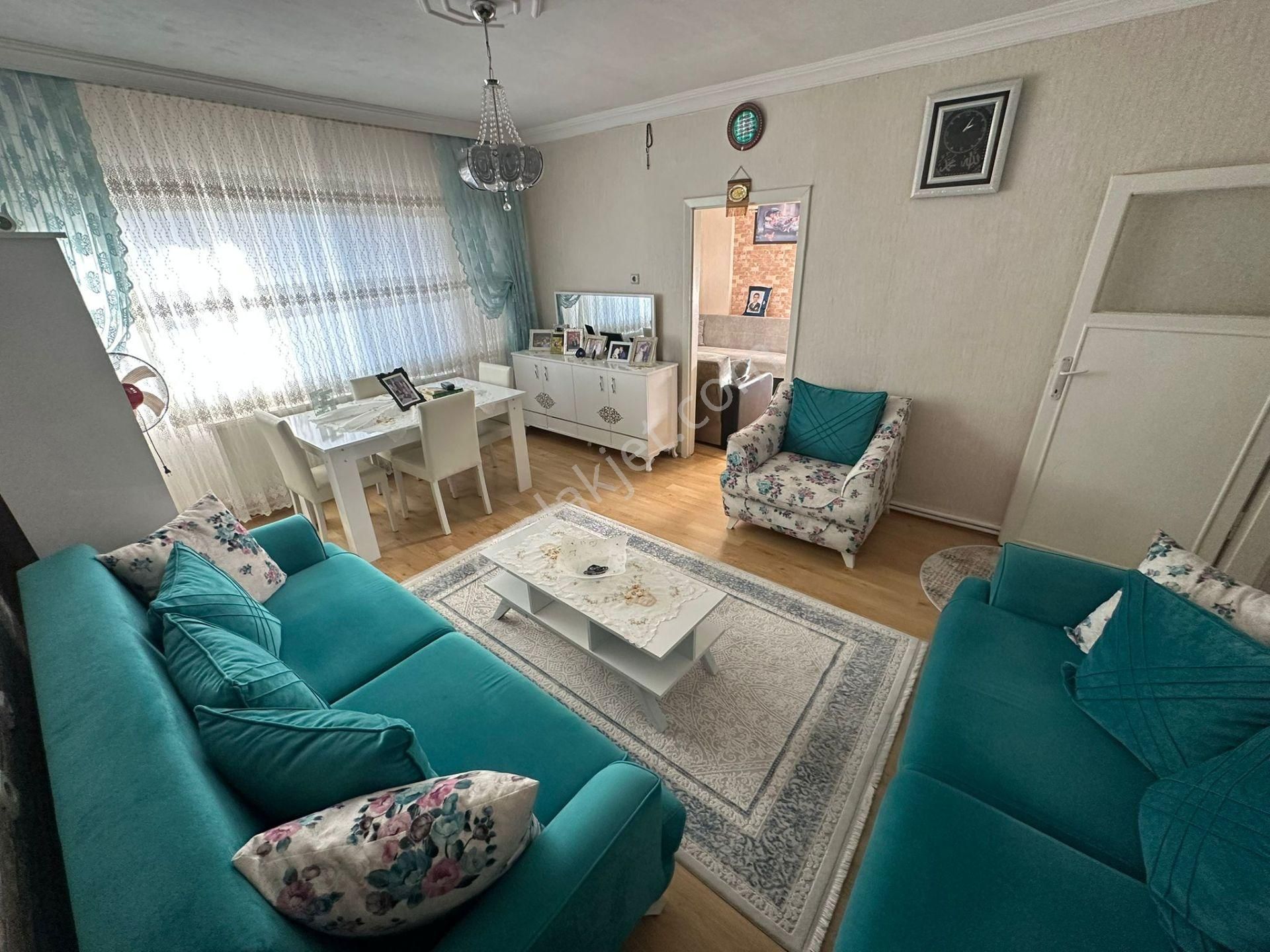 Sincan Plevnede 3+1 Katta Yapılı Mükemmel Konumda Daire - Görsel 6