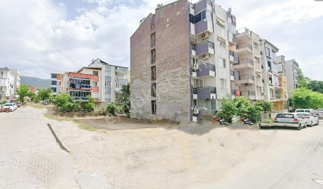 Tire Hürriyet Mah. Köşe Parsel 5 Kat İmar 3 Cepheli Satılık Arsa - Görsel 5