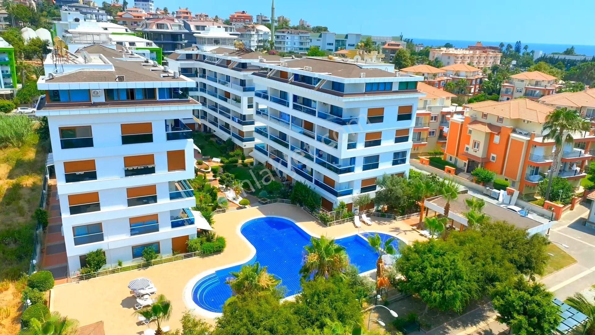 Alanya Kestel’de Full Eşyalı Denize Yakın 2+1 Bahçe Dubleks
