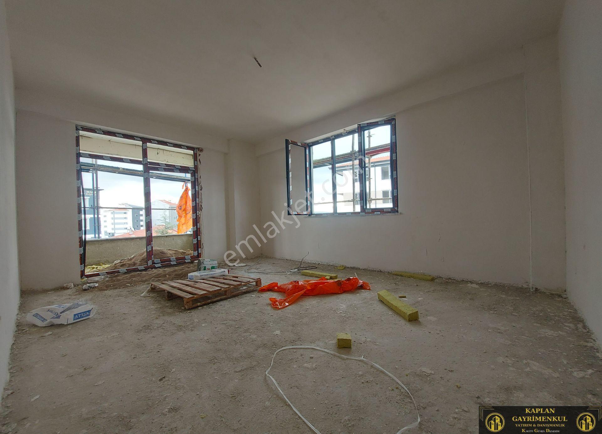 Kaplan Gayrimenkul’den Emek Mah. Albayrak Bulvarı Yakını Özel Garajlı 3+1 135 M² Satılık Daire