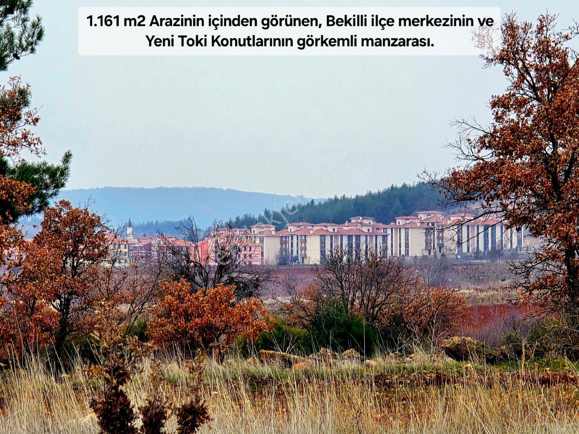 Denizli Bekilli Üçkuyu'da 1.161 M2 Karayolu Yanı, İlçe Toki Köy Manzaralı Tarla. Açıklamayı Okuyunuz