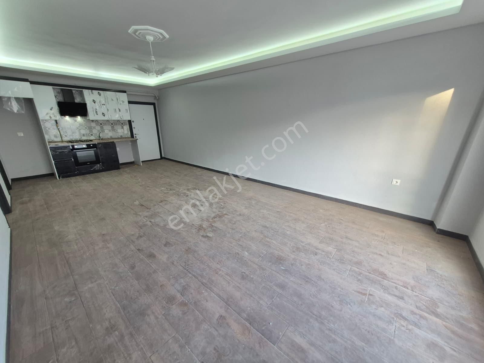 Delux'den Kumbağ Mah.'de Plaja Yürüme Mesafesinde Satılık Geniş 1+1 Daire - Görsel 6