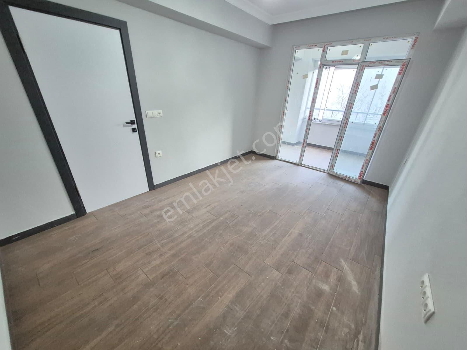 Delux'den Kumbağ Mah.'de Plaja Yürüme Mesafesinde Satılık Geniş 1+1 Daire - Görsel 15