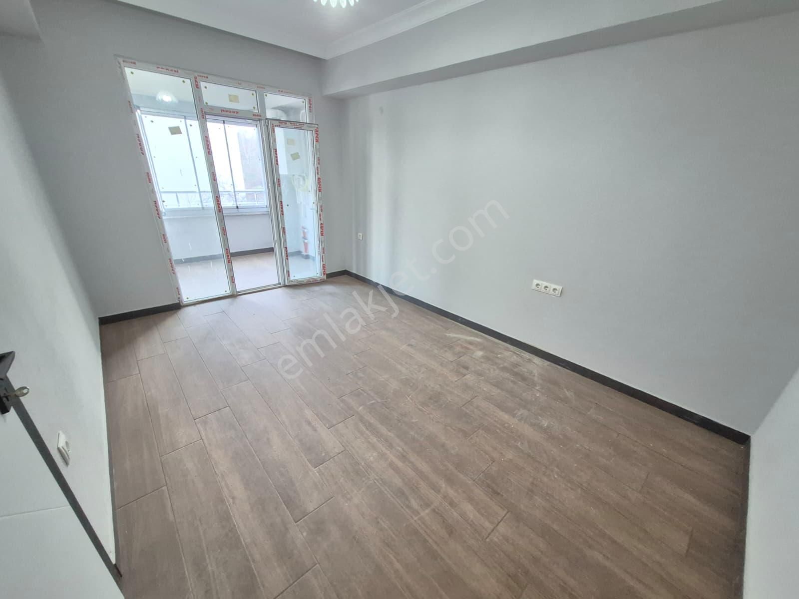 Delux'den Kumbağ Mah.'de Plaja Yürüme Mesafesinde Satılık Geniş 1+1 Daire - Görsel 14