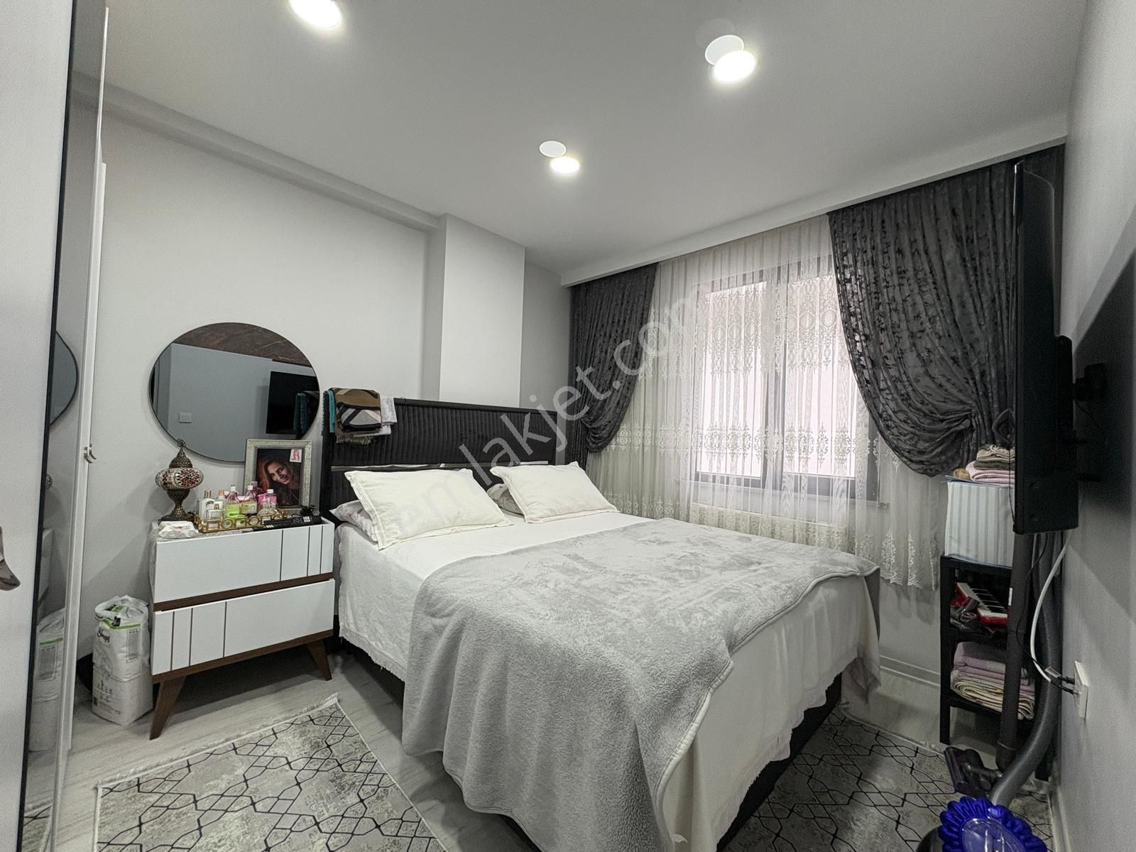 Bayrampaşa Cumhuriyet Caddesinde Bir Yaşında Satılık Dubleks - Görsel 3