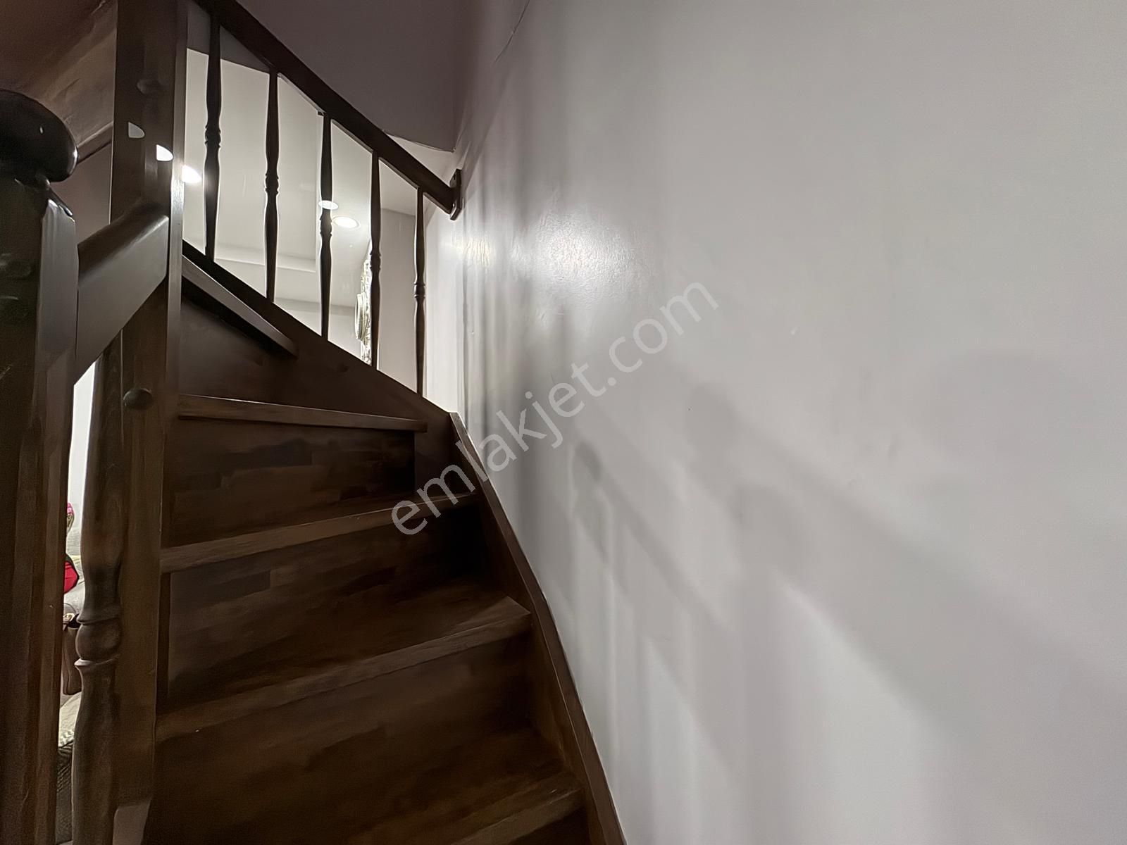 Bayrampaşa Cumhuriyet Caddesinde Bir Yaşında Satılık Dubleks - Görsel 5