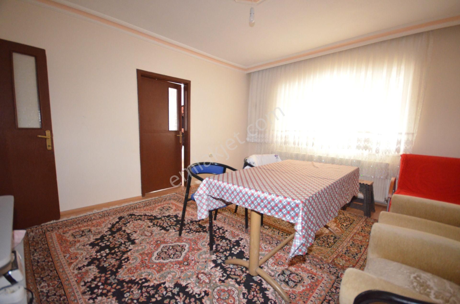 Kalecik Emlak'tan Mimar Sinan Mahallesin'de Klasik 3+1 Daire - Görsel 4