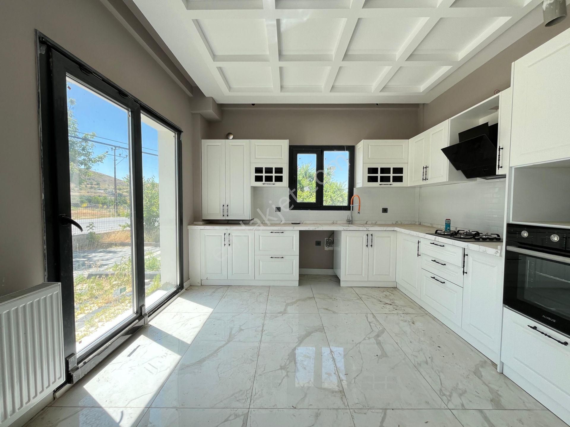 Gesi Saglık Mah. 4,5+1 Köşe Başı Bagımsız Sıfır Lüks Villa - Görsel 4