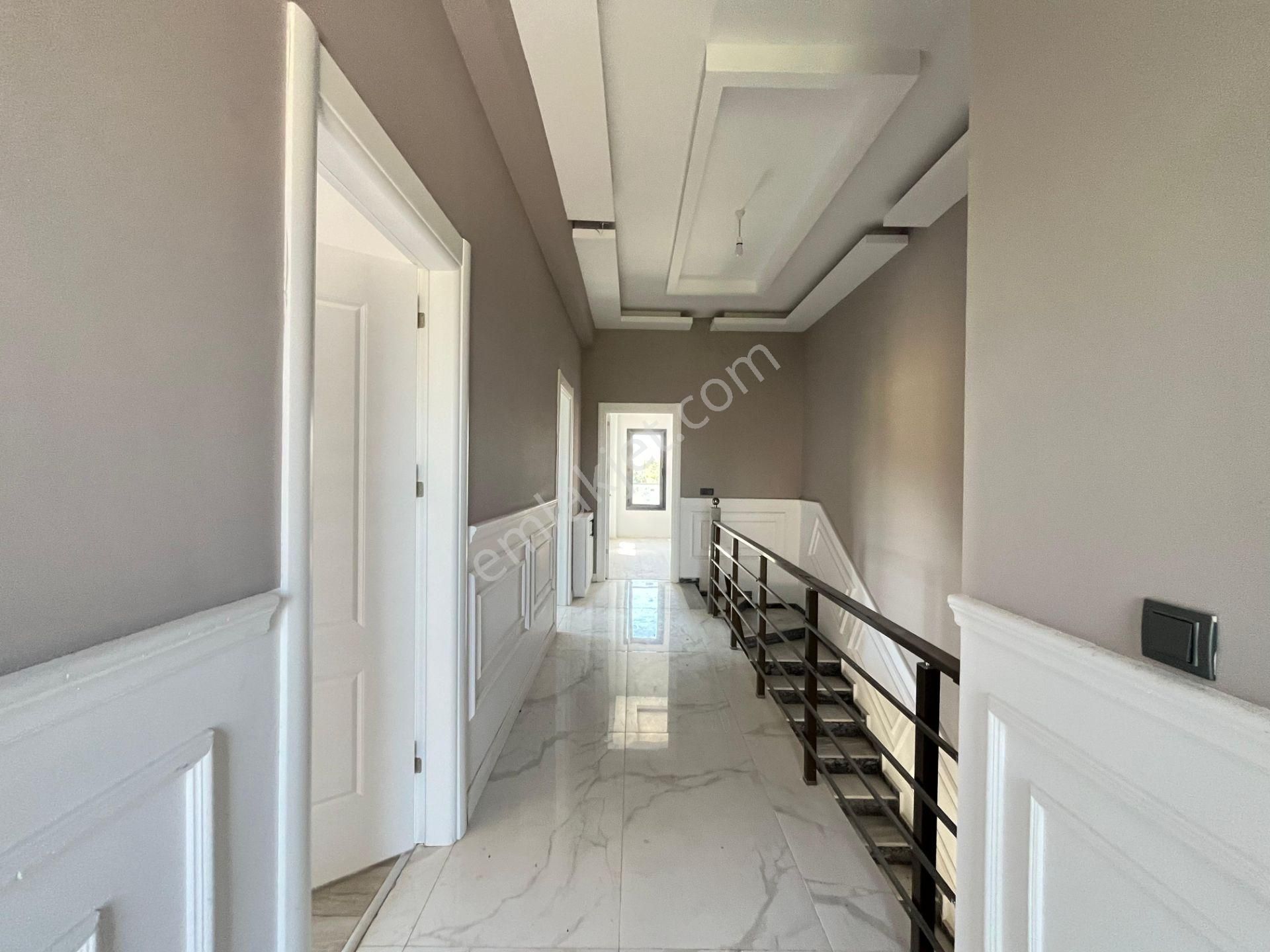 Gesi Saglık Mah. 4,5+1 Köşe Başı Bagımsız Sıfır Lüks Villa - Görsel 19