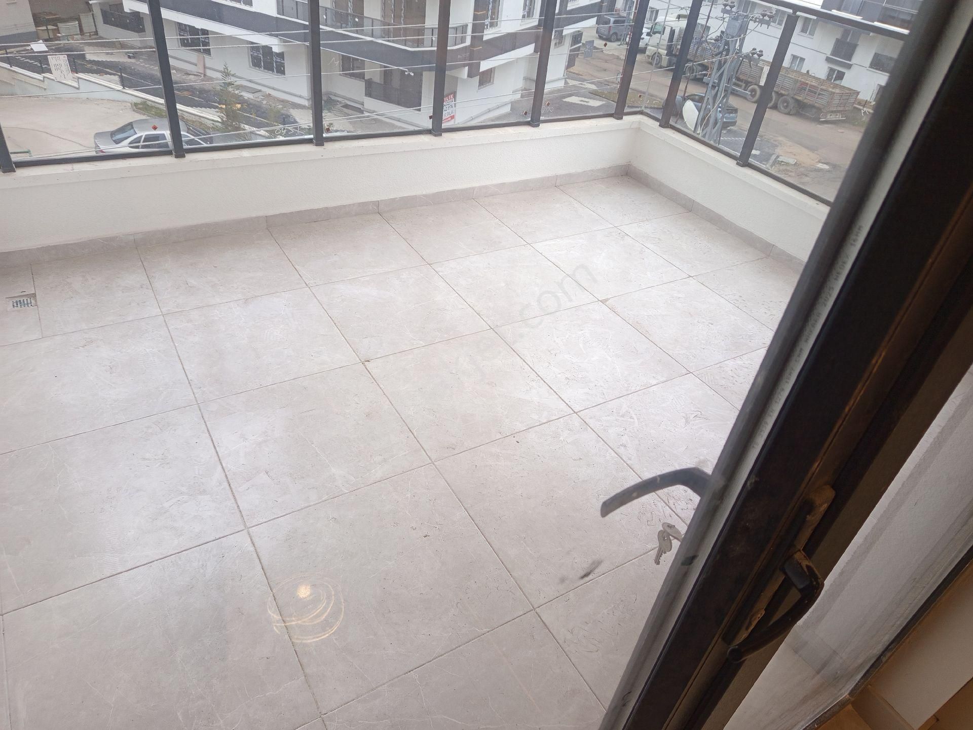 Ultra Lüks Yapılı 3+1 Katta Menderes Te Ayaş Yoluna Yakın - Görsel 5