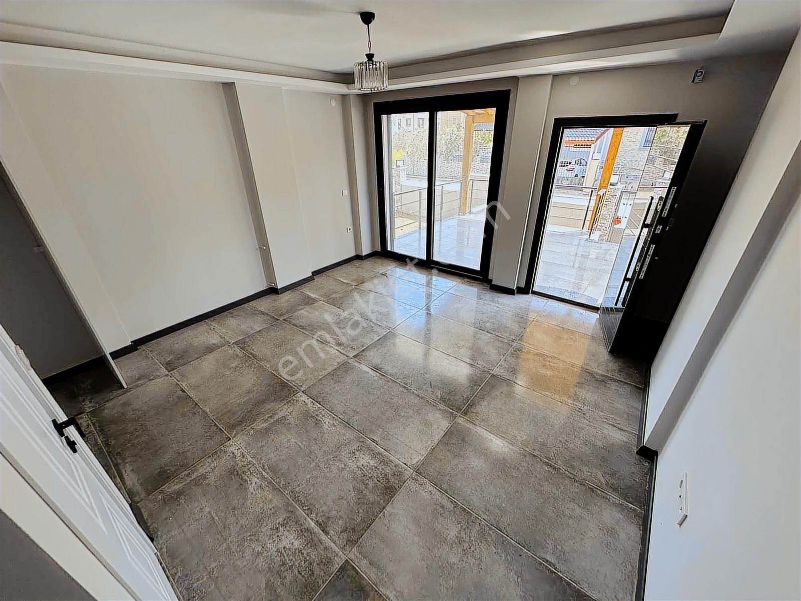 İzmir Seferihisar Doğanbey De Satılık 2+1 Yazlık Villa - Görsel 13