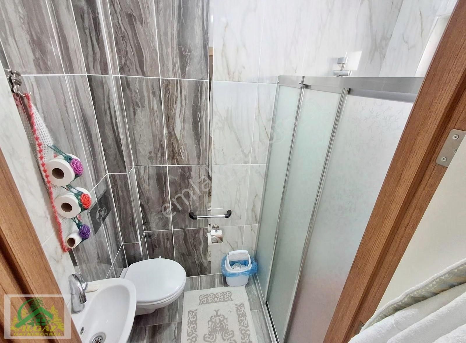 Estergon Konutların'da 4+1 Manzaralı Teras Balkon Fırsat Dairesi - Görsel 34