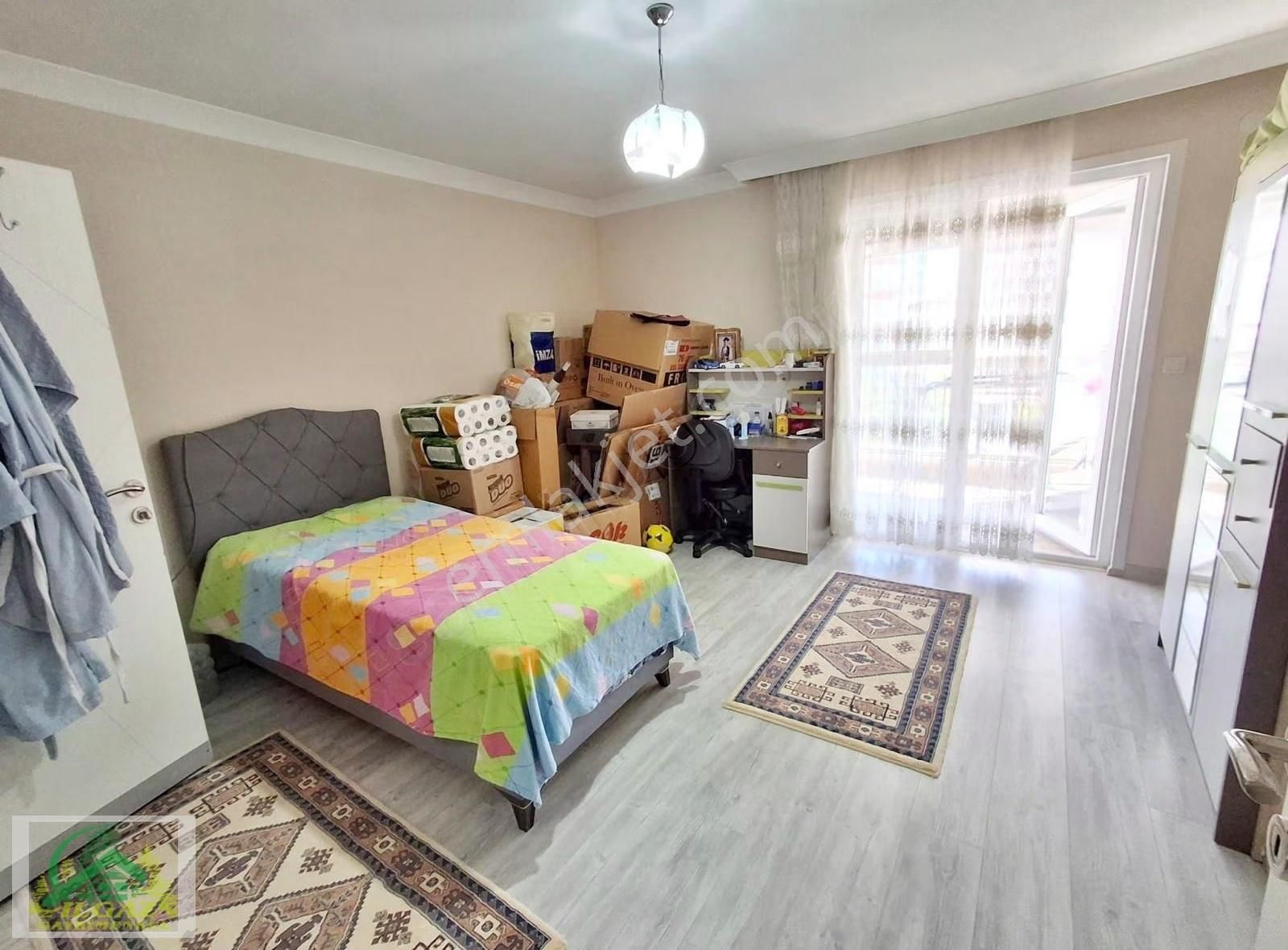 Estergon Konutların'da 4+1 Manzaralı Teras Balkon Fırsat Dairesi - Görsel 15