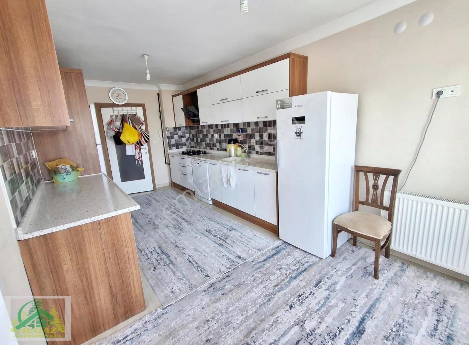 Estergon Konutların'da 4+1 Manzaralı Teras Balkon Fırsat Dairesi - Görsel 9