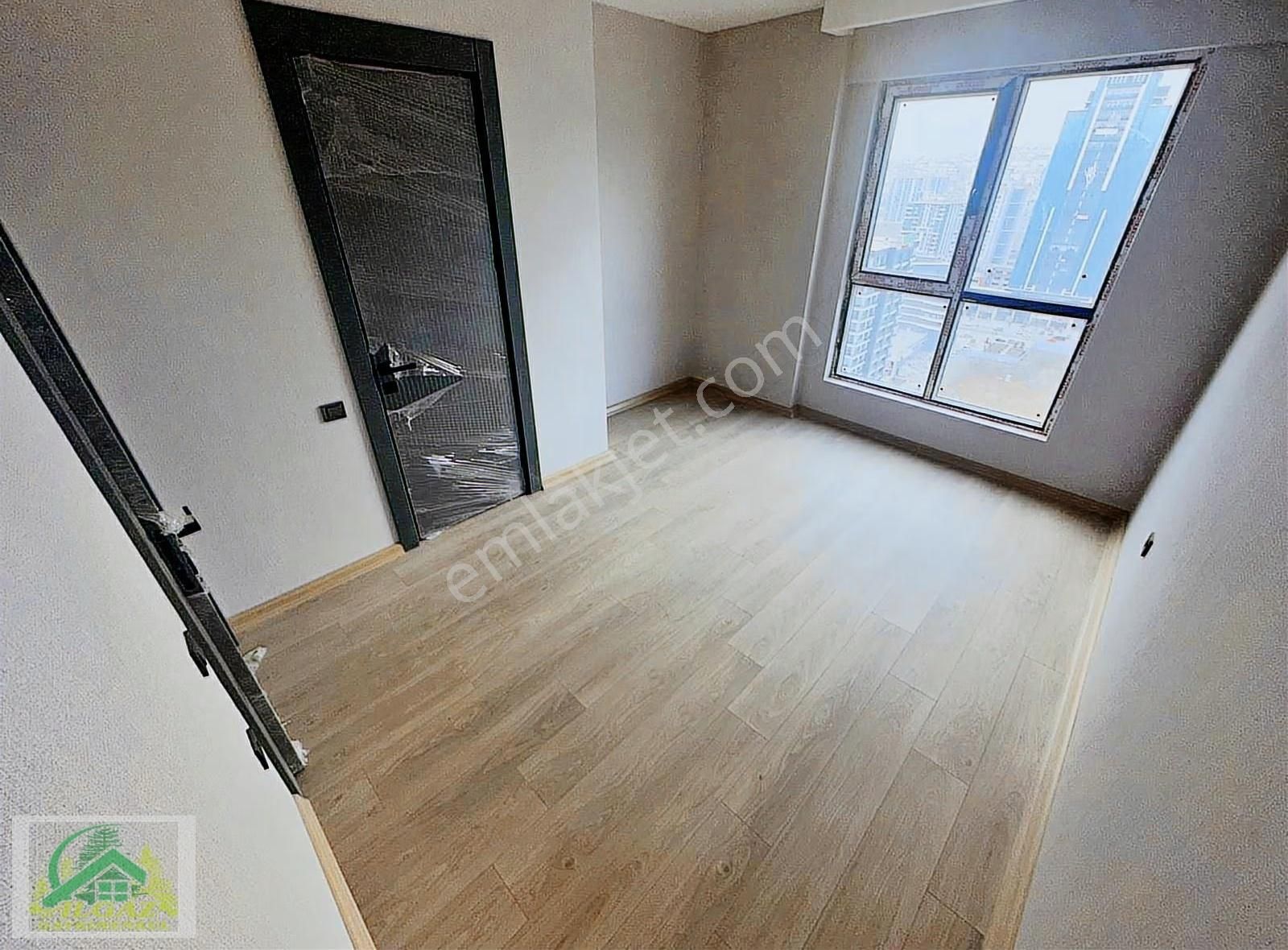 Ovacık'ta Bulvar Üzerinde Kat'ta 220m² Lüx Fırsat Site Dairesi ! - Görsel 34