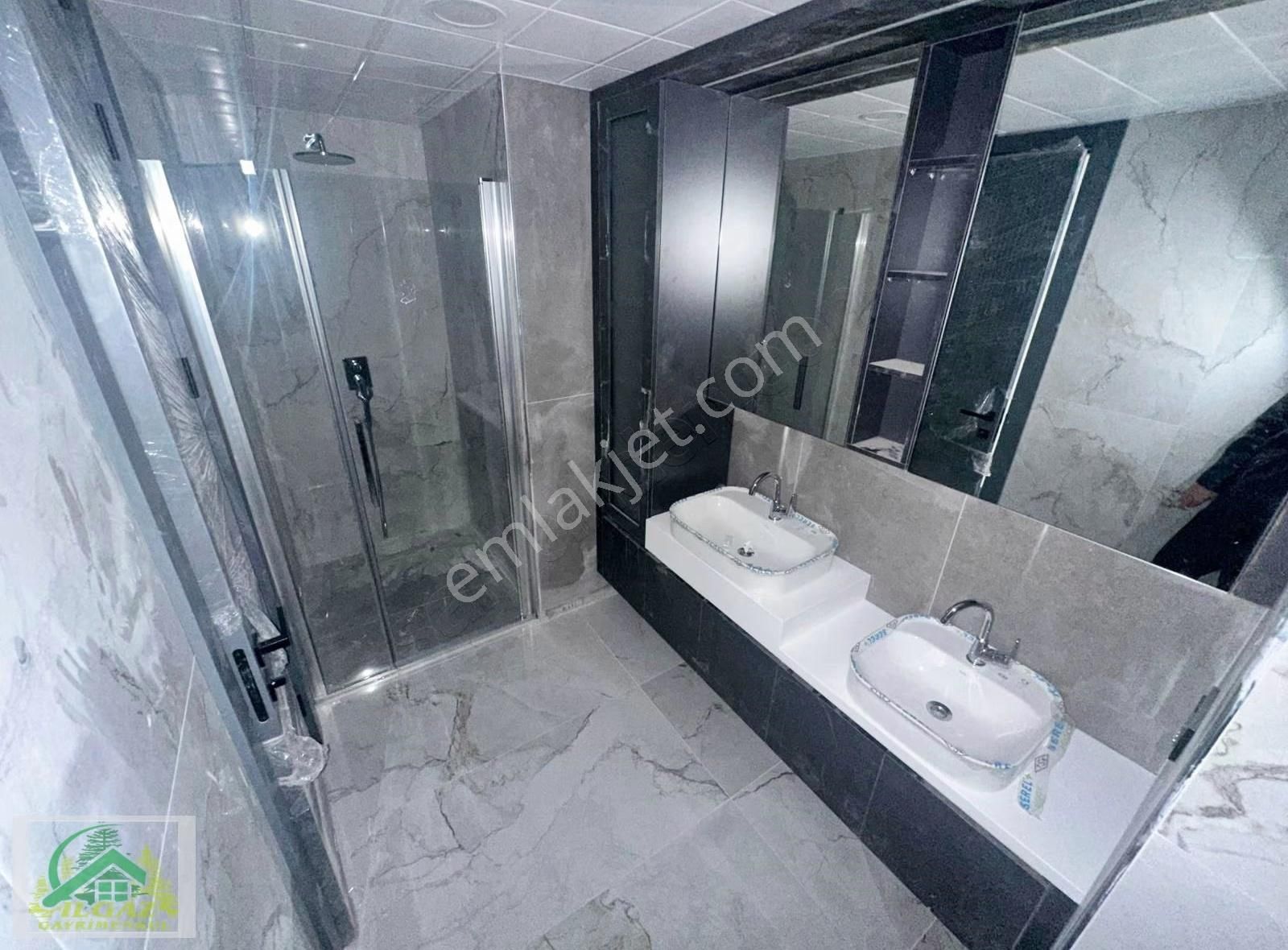 Ovacık'ta Bulvar Üzerinde Kat'ta 220m² Lüx Fırsat Site Dairesi ! - Görsel 2