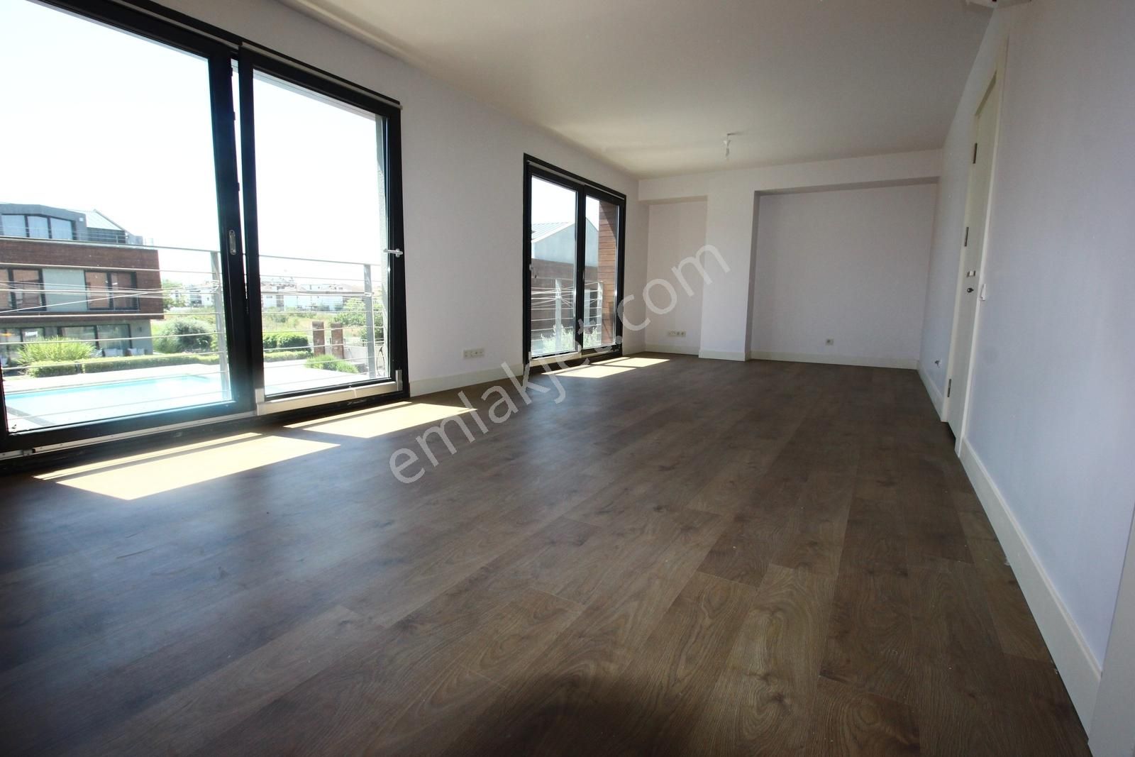 Tamiş'den Tuzla Marine Villalarında Havuzlu 5+2 Triplex Villa - Görsel 33