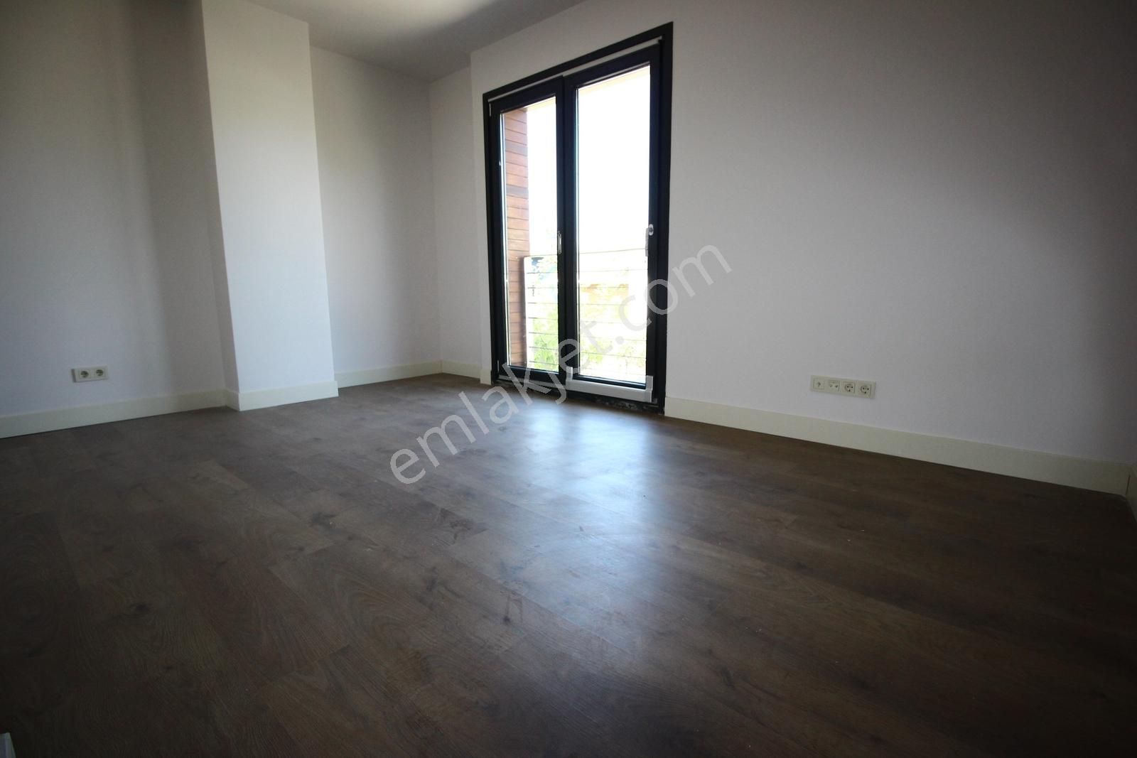 Tamiş'den Tuzla Marine Villalarında Havuzlu 5+2 Triplex Villa - Görsel 31