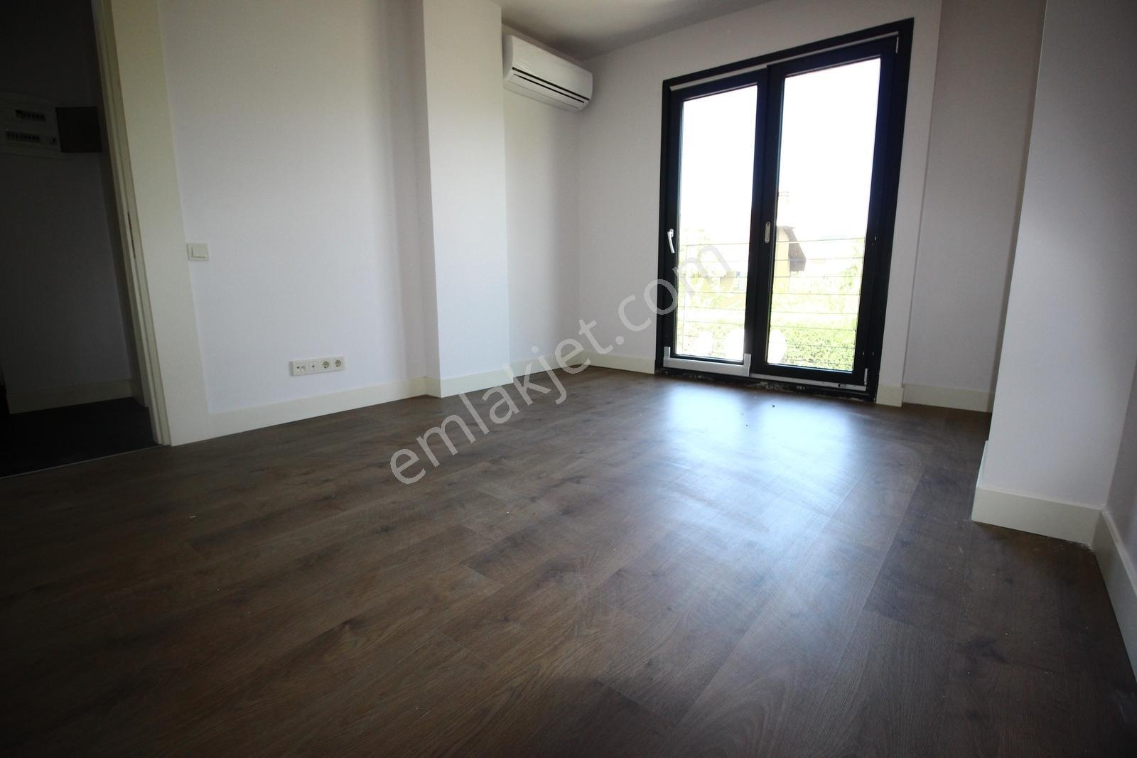 Tamiş'den Tuzla Marine Villalarında Havuzlu 5+2 Triplex Villa - Görsel 14