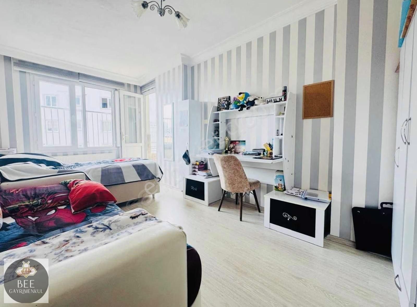 Bee Gayrimenkulden Menderesin Göbeğinde Geniş 3+1 - Görsel 28