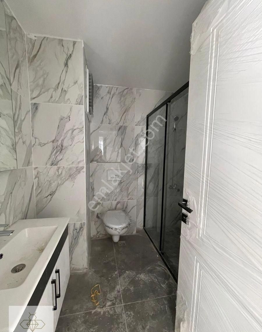 Bee'den Site İçerisinde Tek Bloklu Konsept Sıfır 2+1