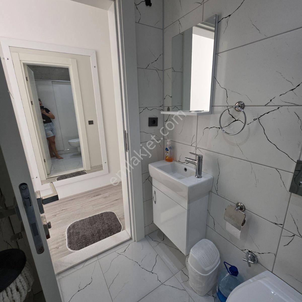 Havuzlu Site İçinde 2+1 Eşyalı Bahçe Katı Daire Kiralıktır.. - Görsel 17