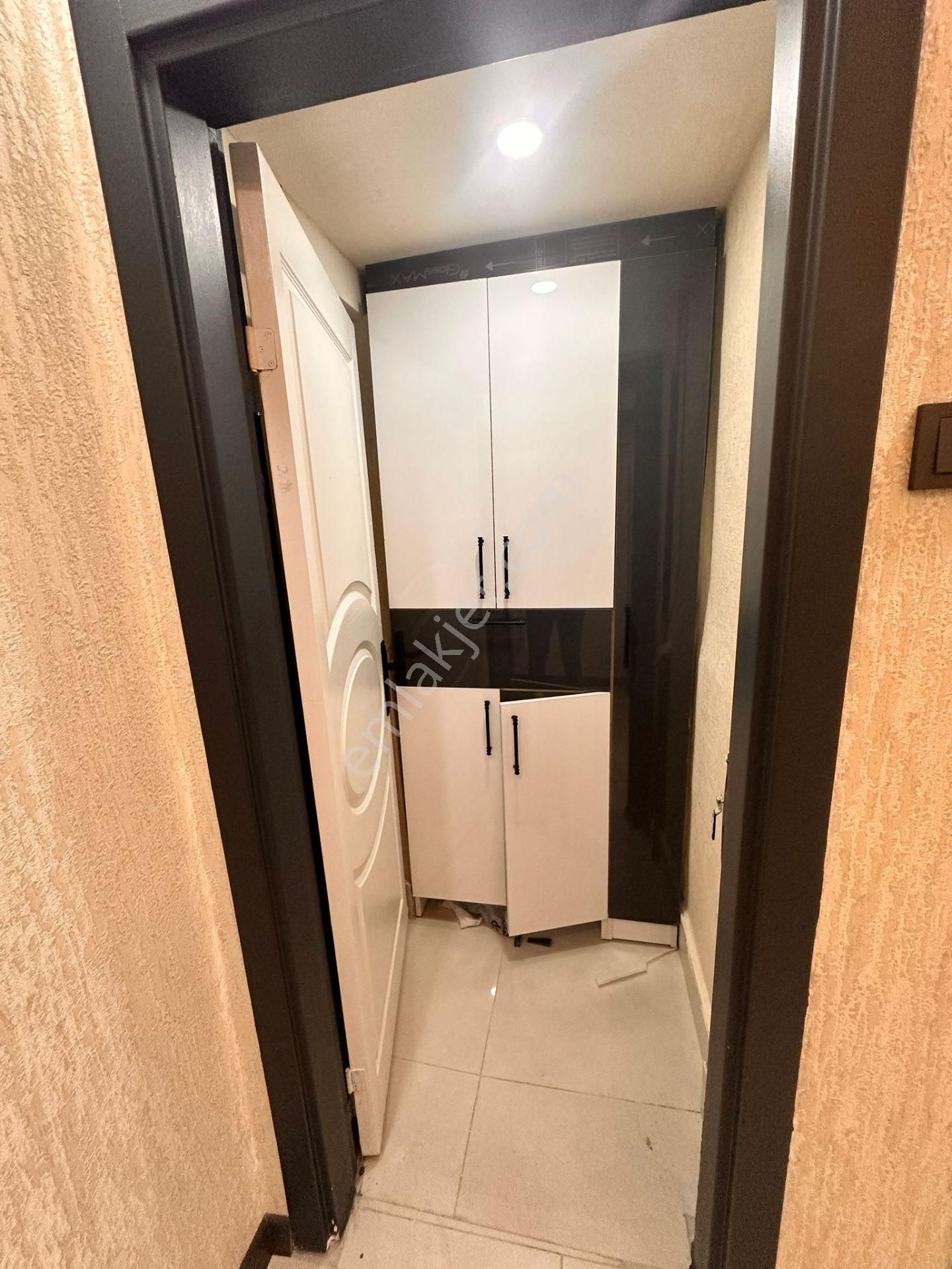 Çiçekli Yunus Emre Caddesi Yanı 2+1 Katta Süper Lüks Kaçmaz - Görsel 21