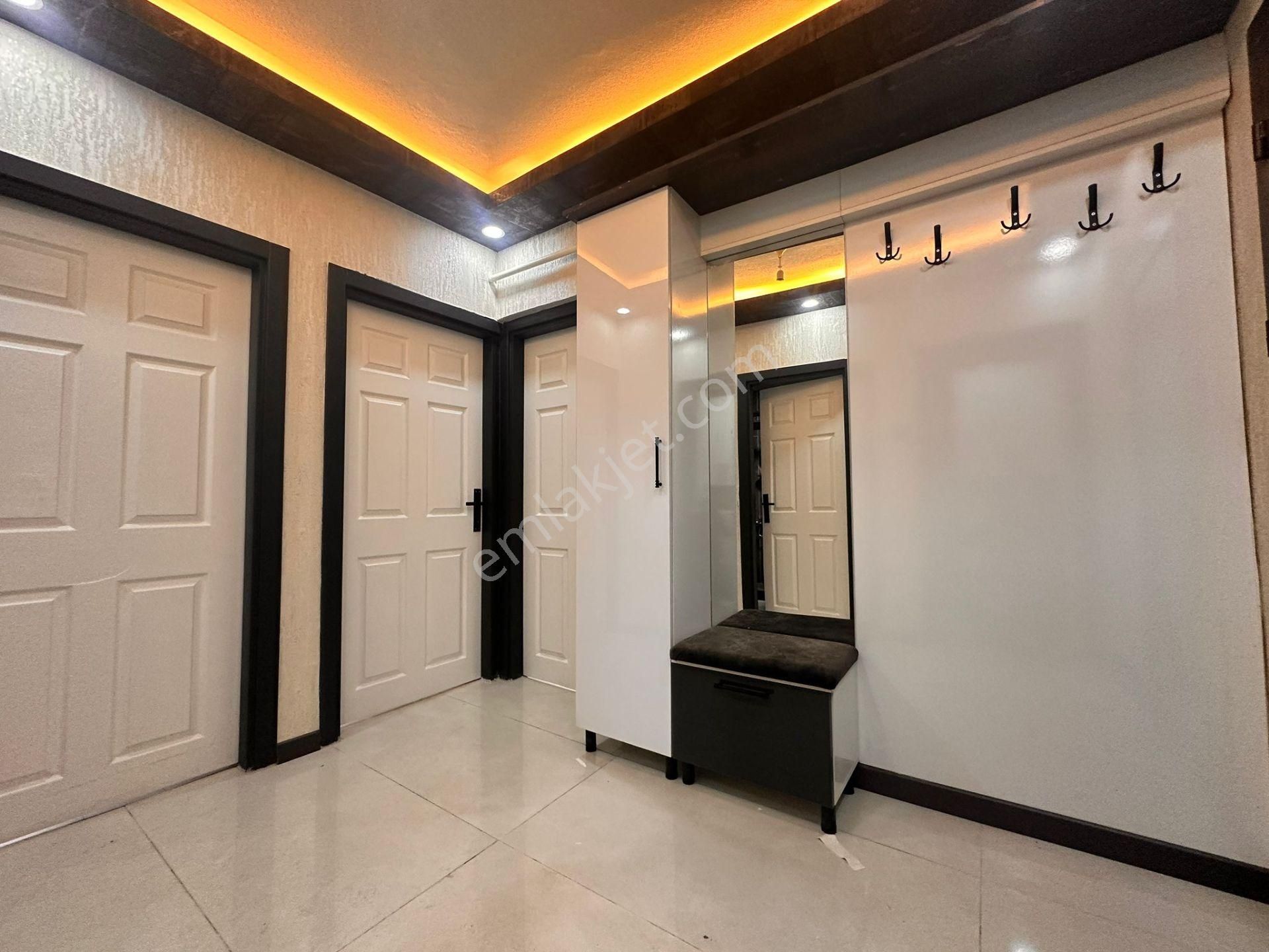 Çiçekli Yunus Emre Caddesi Yanı 2+1 Katta Süper Lüks Kaçmaz - Görsel 2