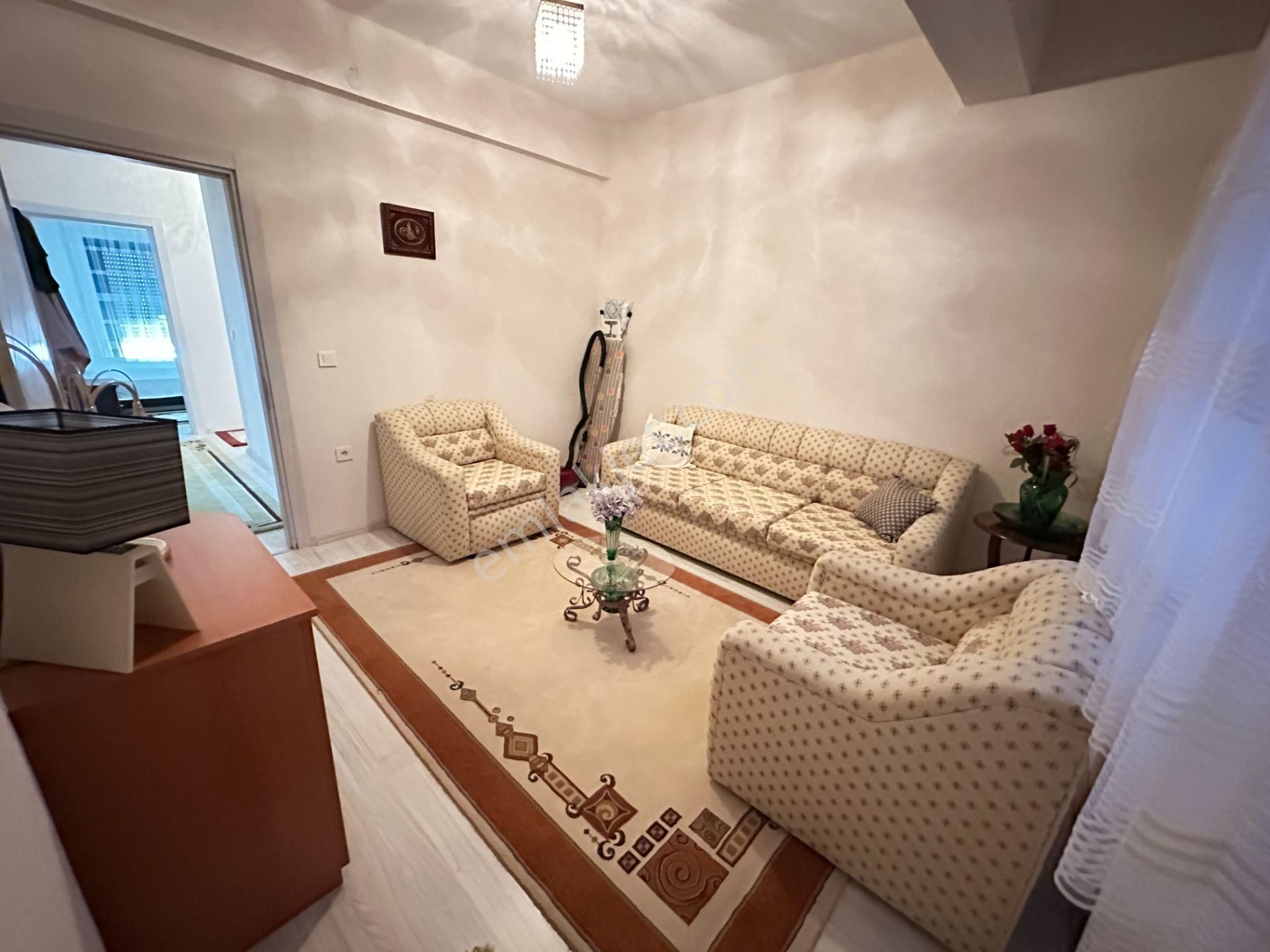 İzmir Seferihisar Ürkmez'de Plaja 300m Ayrı Mutfaklı Satılık 4+1 Tripleks Villa - Görsel 15