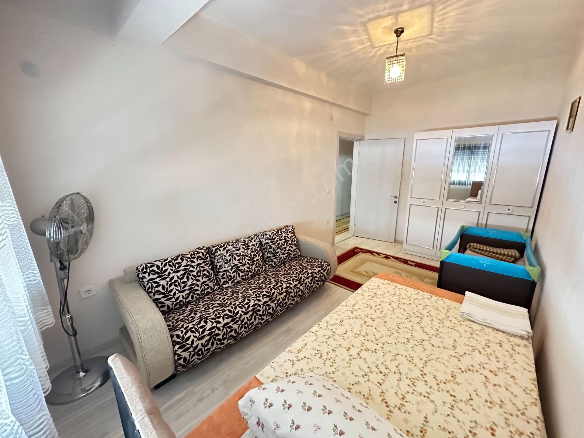 İzmir Seferihisar Ürkmez'de Plaja 300m Ayrı Mutfaklı Satılık 4+1 Tripleks Villa - Görsel 13