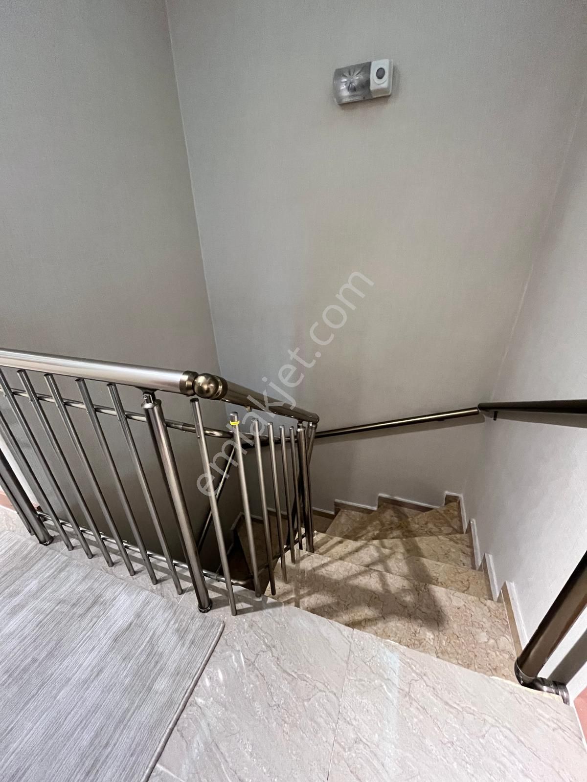 Yeni Bina Asansörlü Ön Cephe Giyinme Odalı + Kiler 3+1 Dublex - Görsel 18