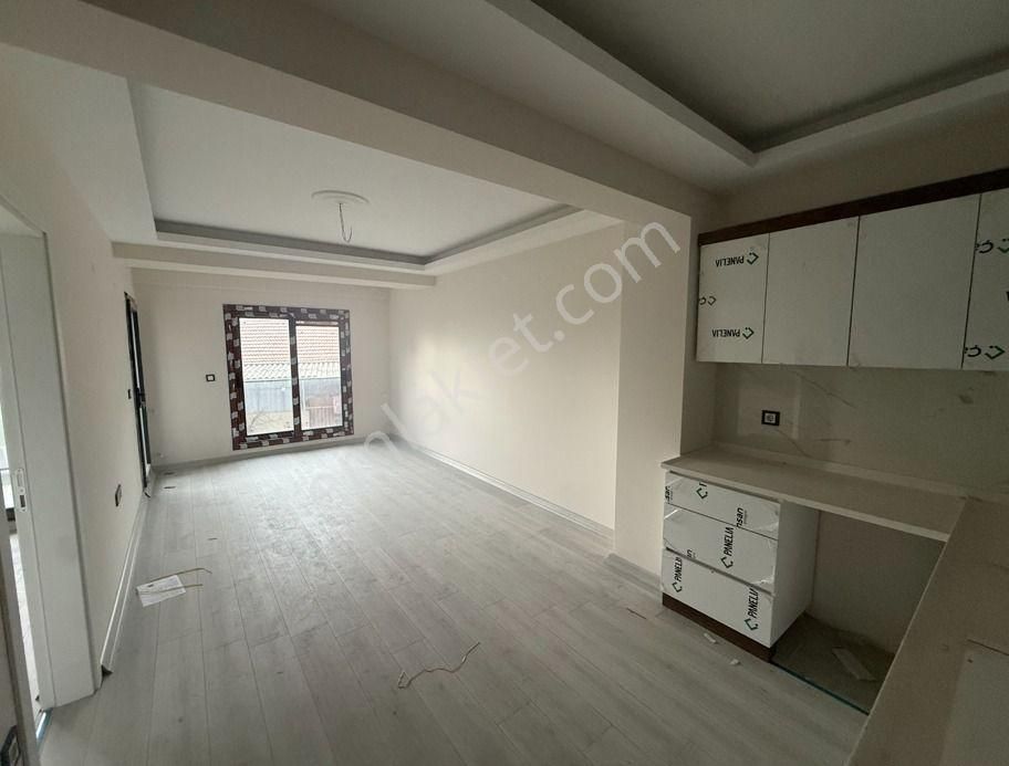 Ulukent Geniş Kullanım Alanına Sahip 1+1 Satılık Daire - Görsel 2