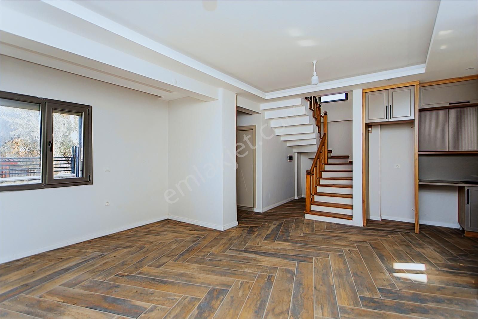 Foça Atatürk Mah. Satılık Müstakil Bahçeli 2+1 Dubleks Villa - Görsel 23