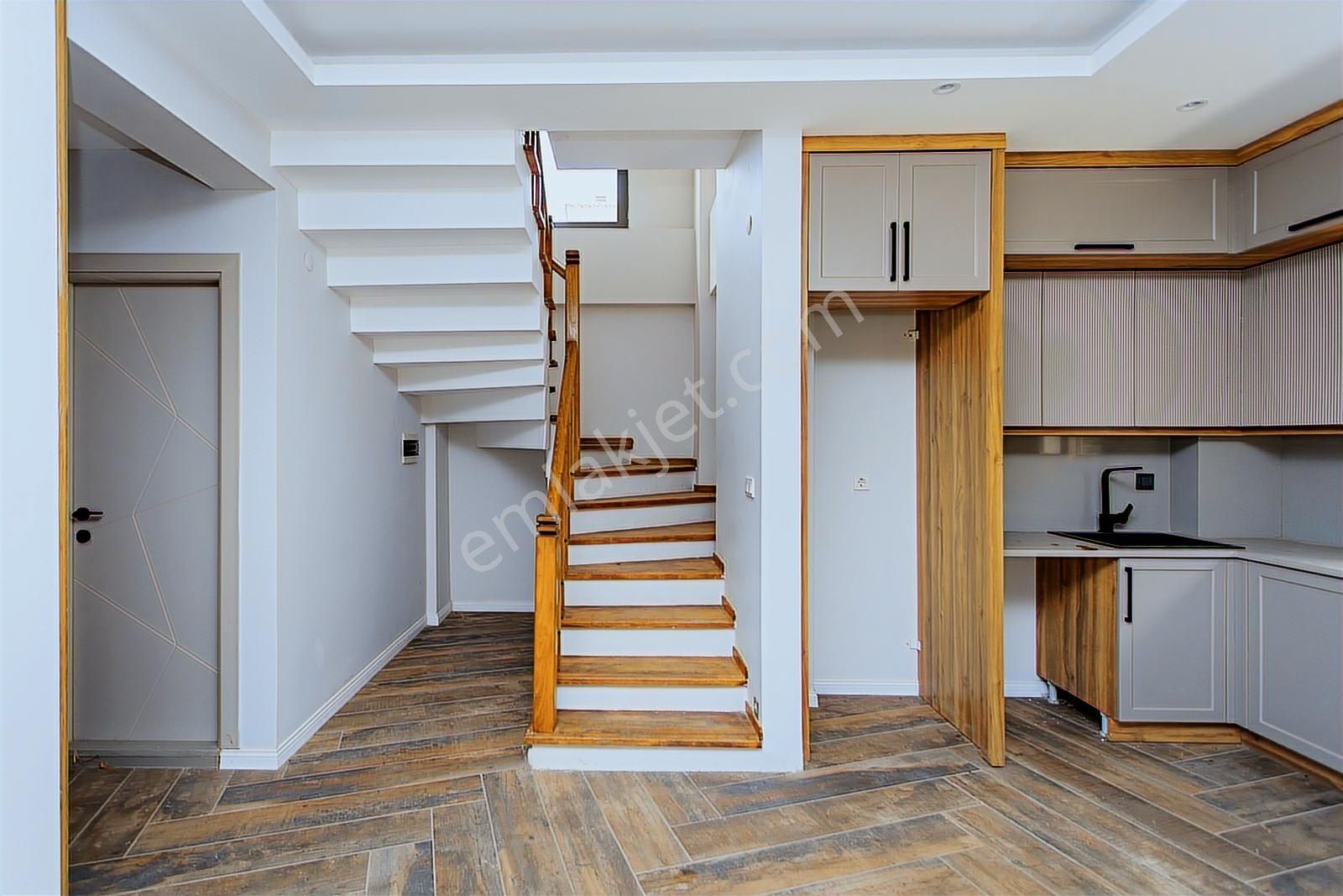 Foça Atatürk Mah. Satılık Müstakil Bahçeli 2+1 Dubleks Villa - Görsel 25